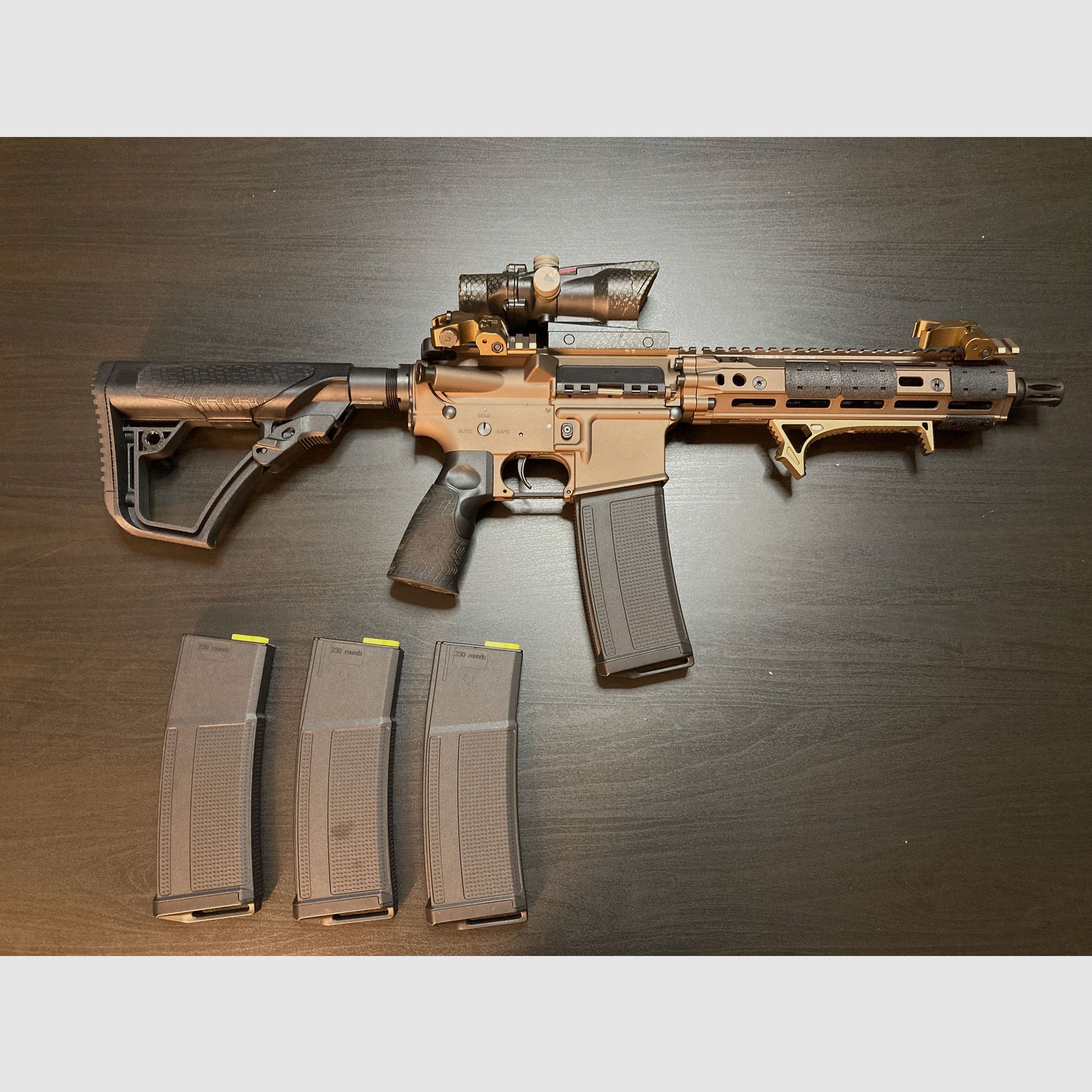 M4 „Nova“ Daniel Defense SAEG