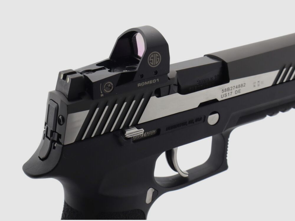 Sig Sauer	 P320 aus dem Mastershop + Romeo1