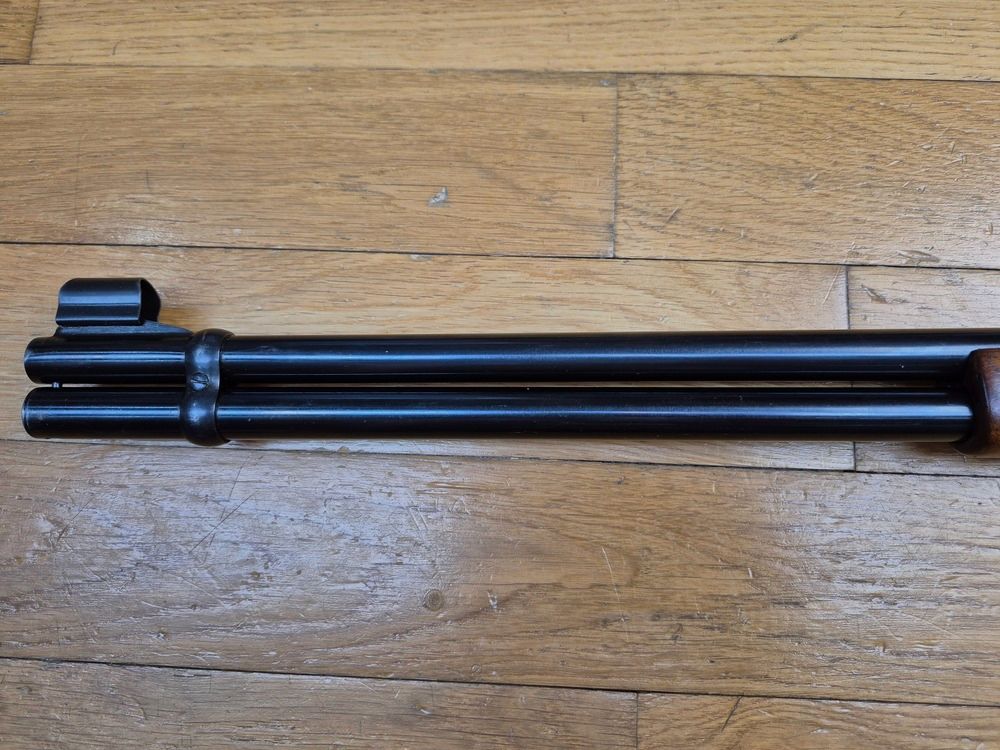 Splendida Winchester 94 – Fabbricazione eccezionale pre-1964 – Cal. .30.30 Win – Vera fabbricazione New Heaven Made in USA – Legno superbo con grana fine – Brunitura originale impeccabile – Mirino coccodrillo in acciaio forgiato (e non stampato) – Meccanica extra fluida – Gioco minimo – Canne sublime – Il top di Winchester in condizioni museali!, immagine 21 di 21