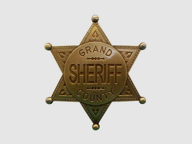 Sheriff Stern mit Kugelspitzen Grand Sheriff Country Metall MaĂźe 6,9 cm messing