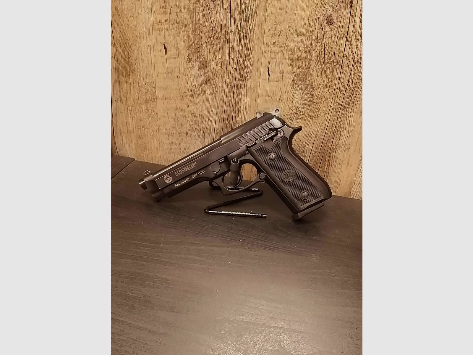 TAURUS PT 92 AF, immagine 1 di 3