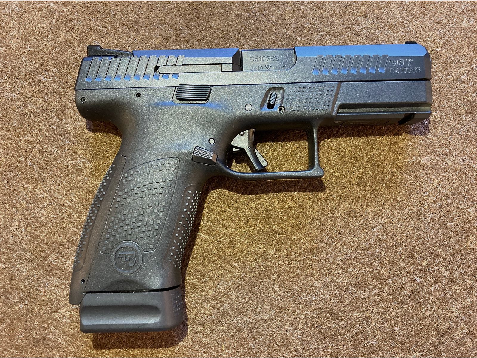 🔫 CZ   P-10 C ALS NIEUW!!! 😳