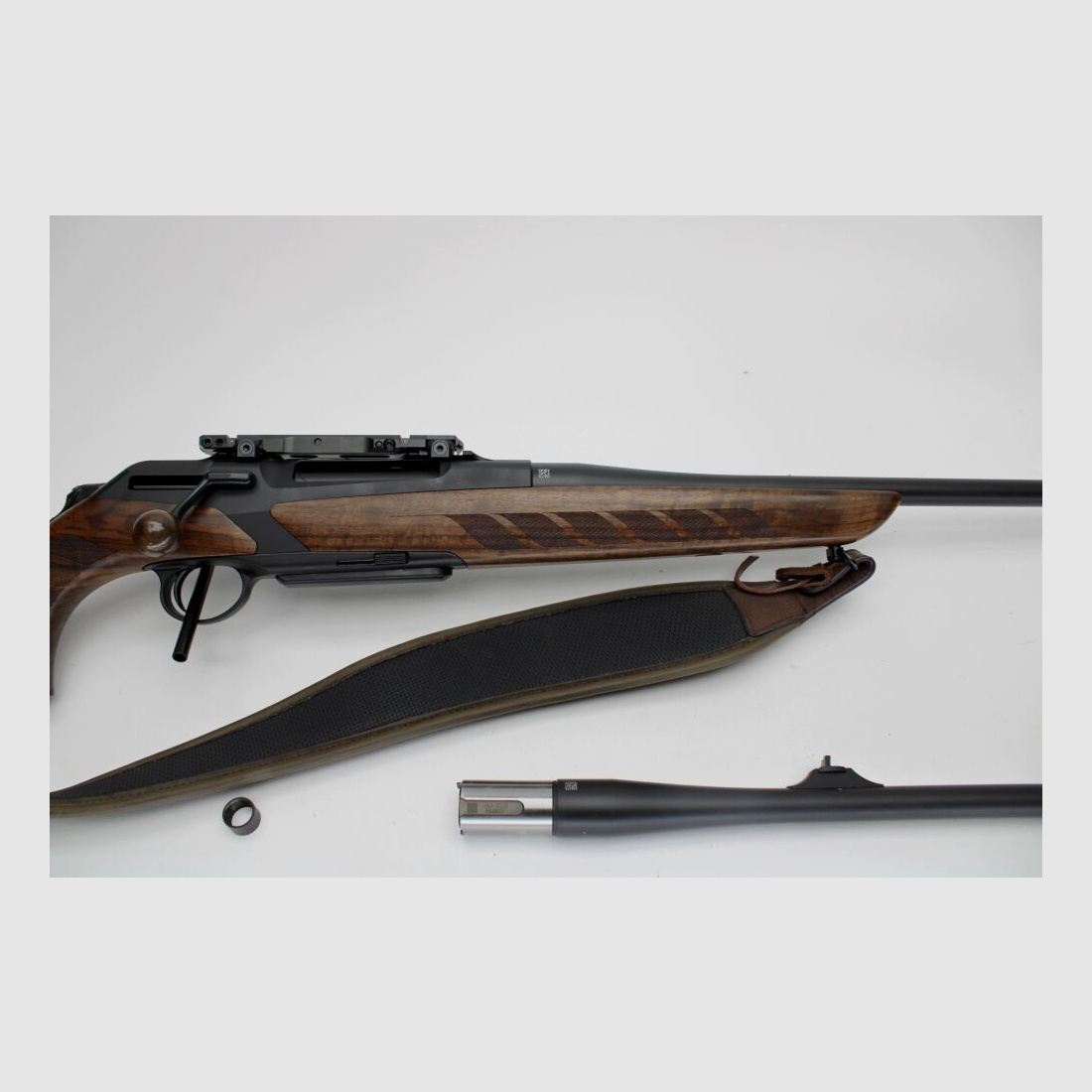 Merkel RX HELIX BLACK DS mit Wechsellauf und HLX Dämpfer und Dentler Basis	 .308Win + 8x57JS