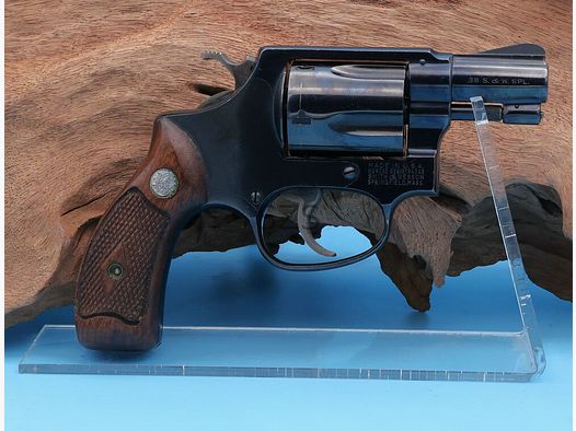 Smith & Wesson 36