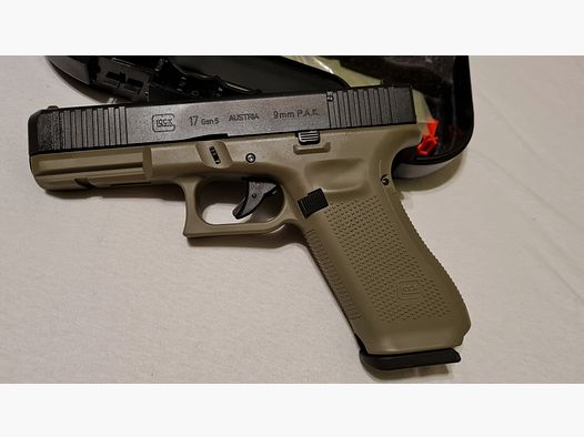 Glock 17 Battlefield Green + Glock case