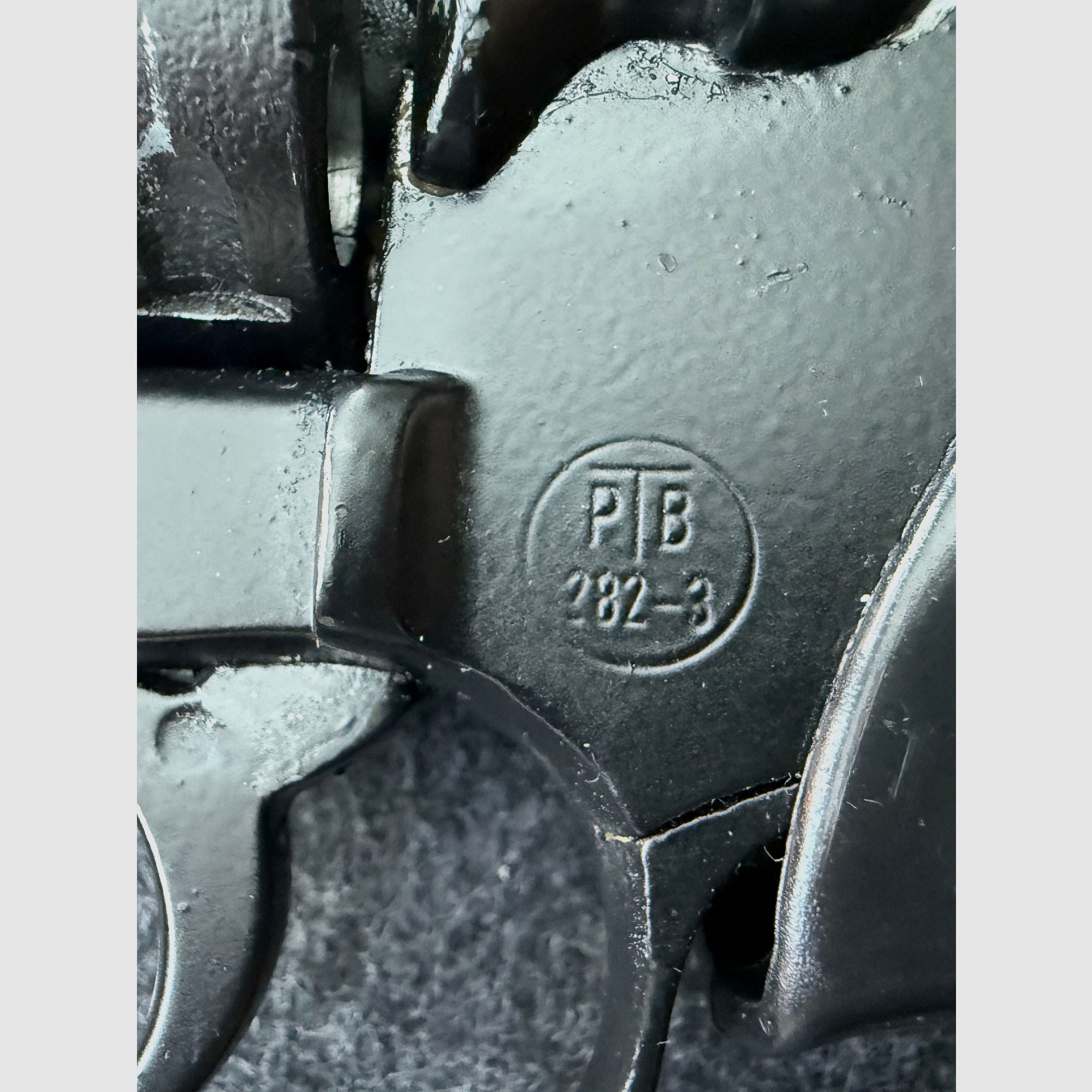 UMAREX model Python. Caliber 9 mm blank (.380 blank). Black