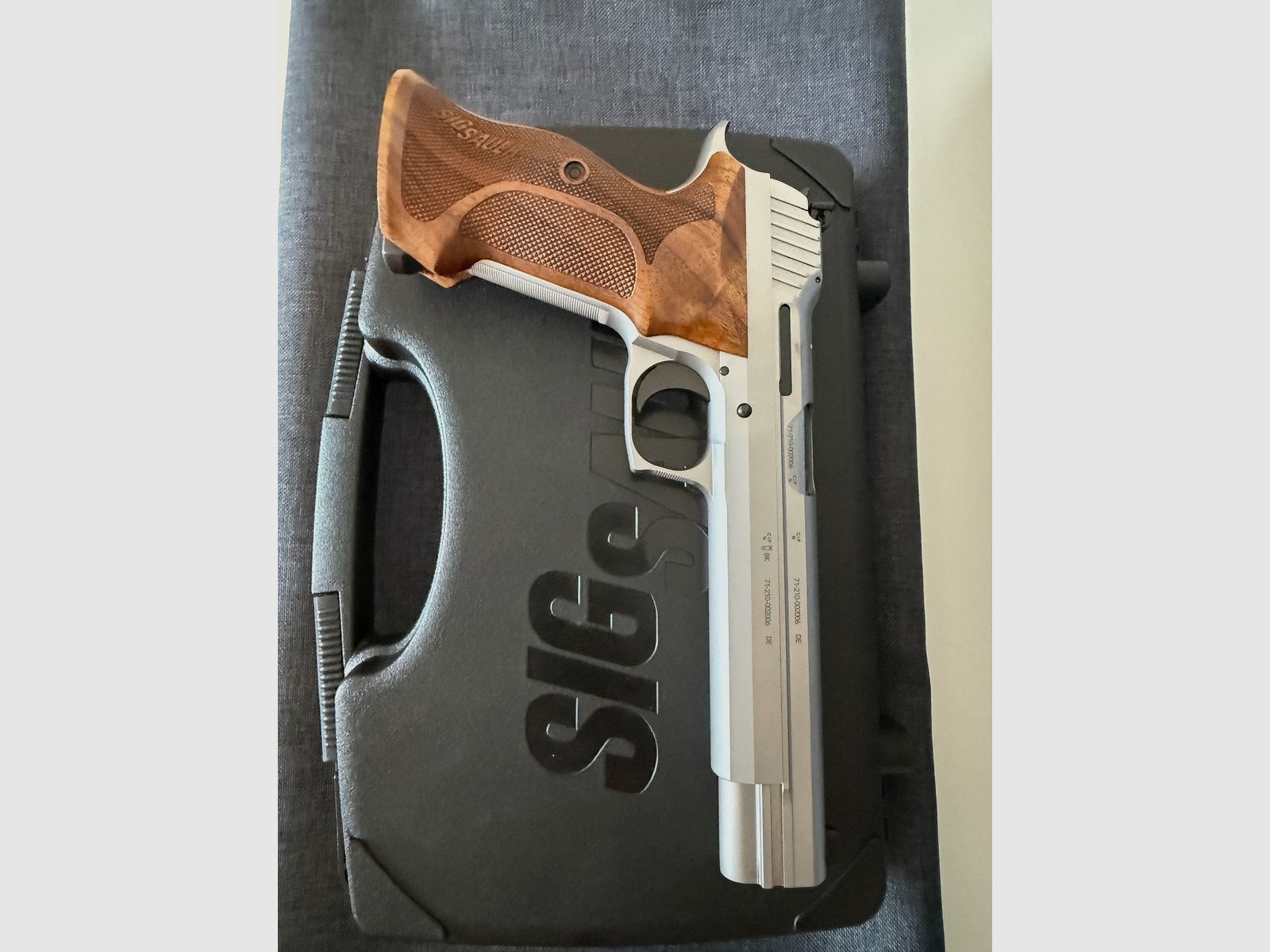Sig Sauer P210 Super Target 6 Zoll Silber 9mm Luger