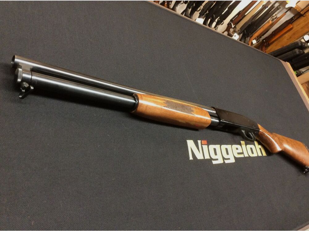 Mossberg ohne	 12/76