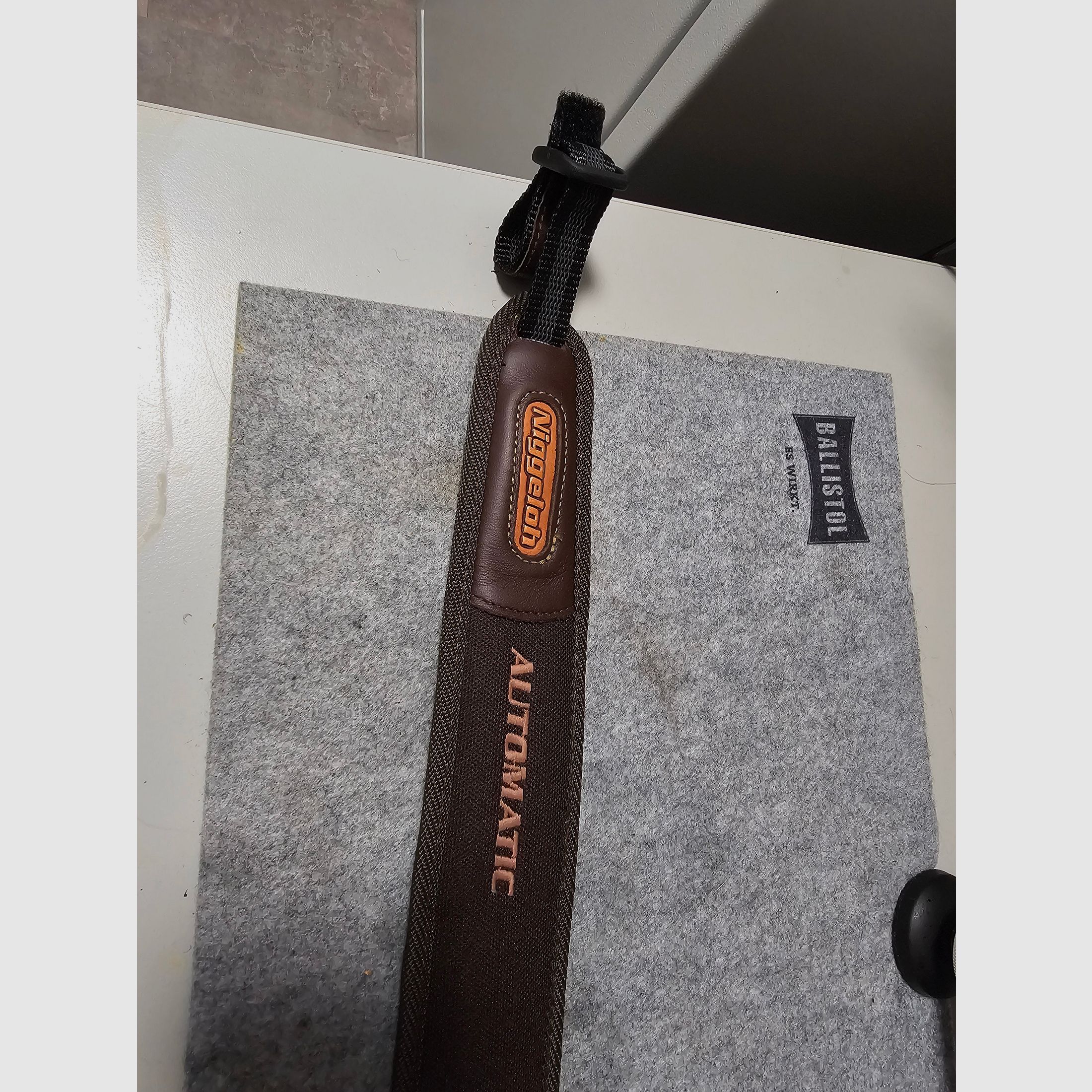 Niggeloh Automatisch Braun