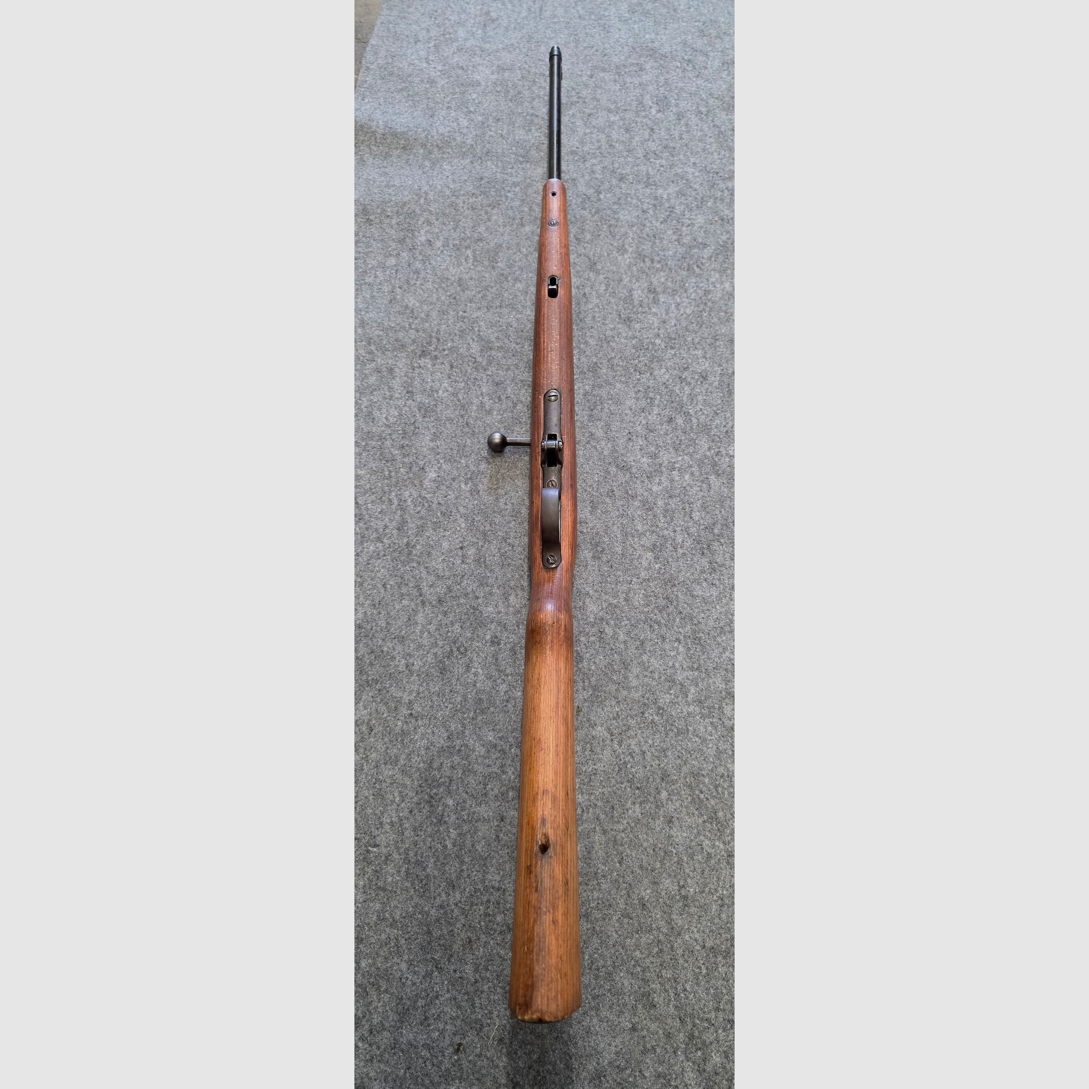Haenel Mod. 49a met laminaatstock uit 1959 in goede staat, doorlader, geen 310