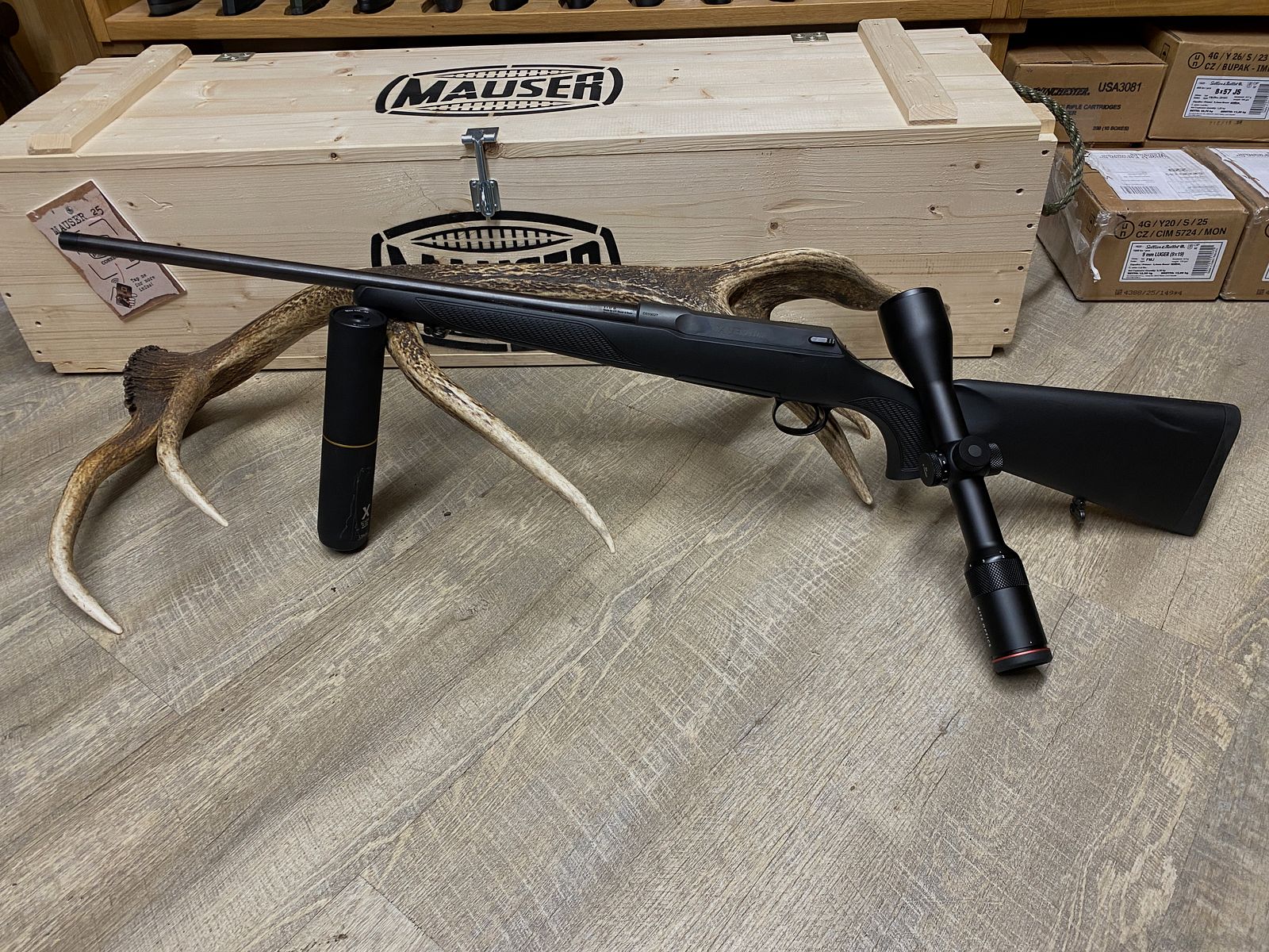Sauer 100 Classic XT, mit Kite B6 2-12x50