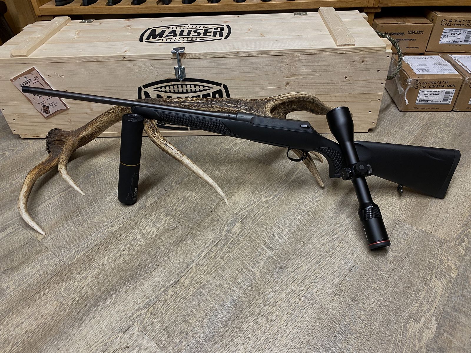 Sauer 100 Classic XT, mit Kite B6 2-12x50