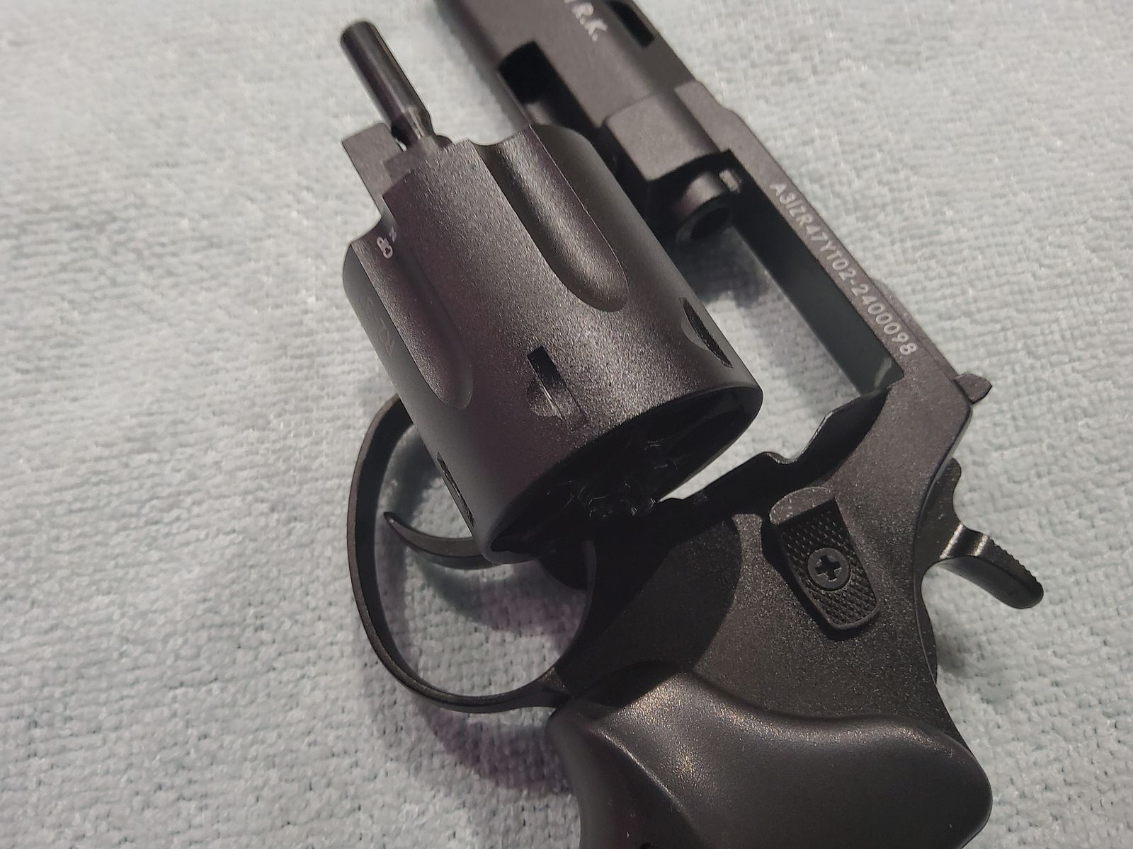 Zoraki R2 3'' Schreckschussrevolver 9 mm R.K. absolut neuwertig incl. Munition 