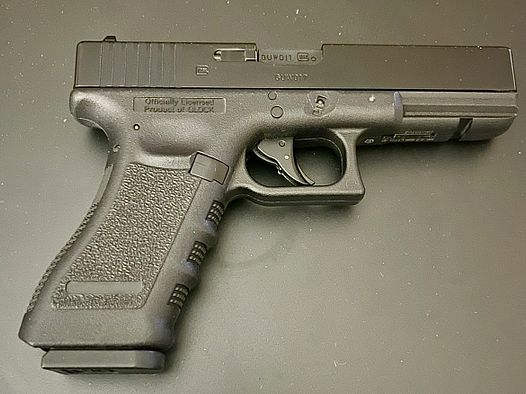 Glock 17 / cartouche de balles en acier dans le magazine / ÉTAT TOP