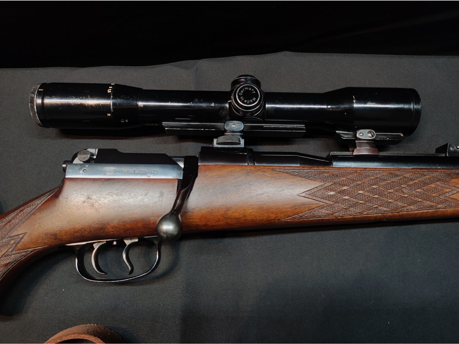 # Mauser Mod. 66 bolt-action rifle caliber 7x64 with Zeiss Diavari-D 1.5–6x – good condition – incl. 139 rounds hunting ammunition