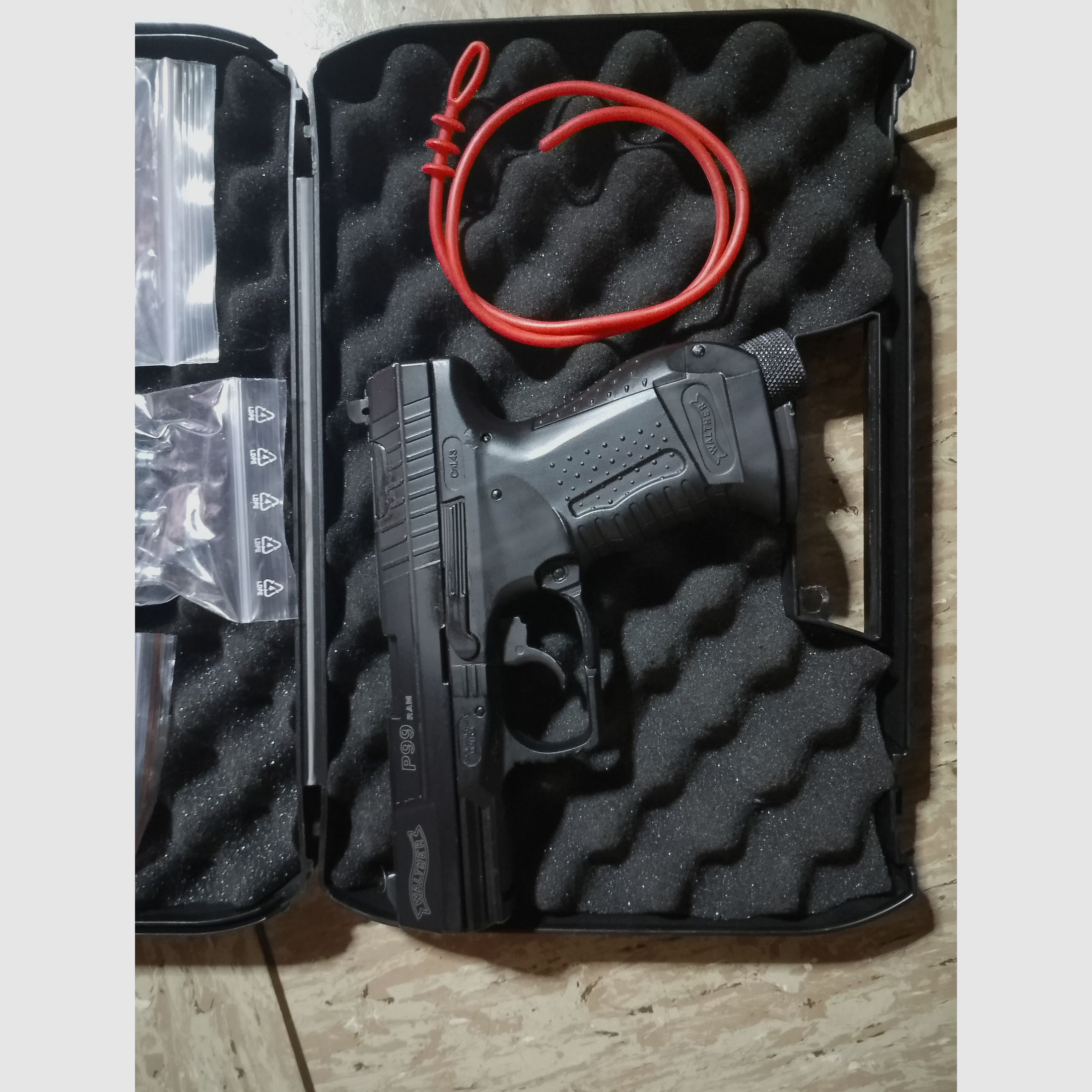 Walther p99 cal .43 RAM Markierer CO2 Kapseln Reinigungstool Koffer Paintballs Rubberballs Set 