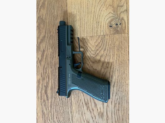 Novritsch SSE 18 AEP - Green - Black Tip 0,5 J