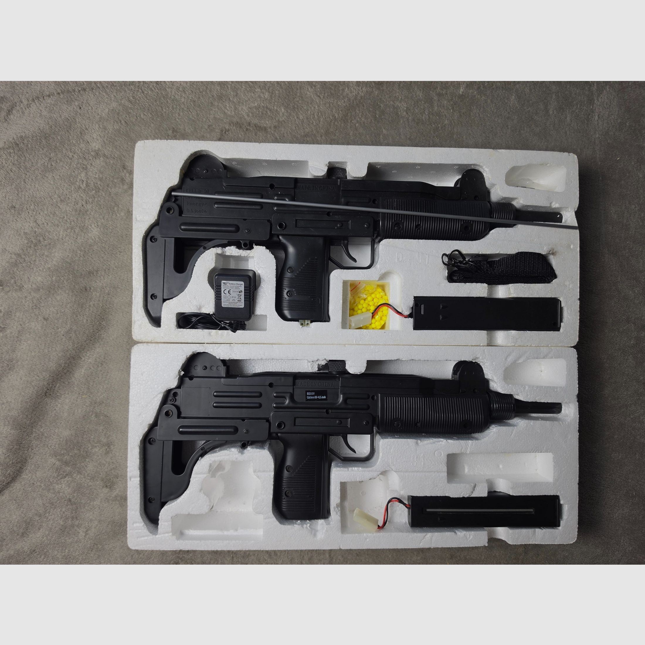 2x WELL D-91 UZI Airsoft SMG eléctrica Softair lote / set, imagen 1 de 9