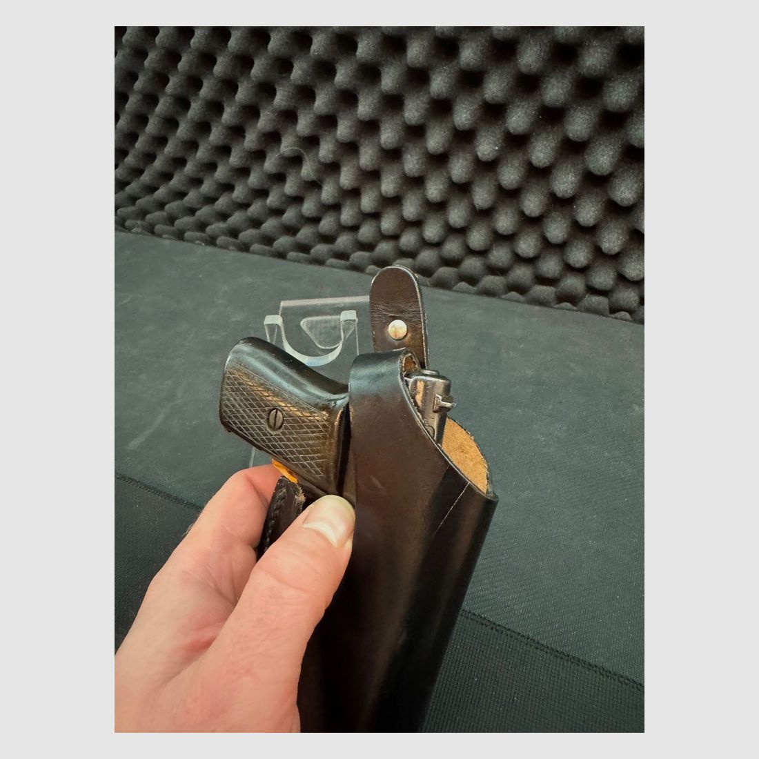 Gürtelholster mit Clip, wie DBGM, schwarzes Glattleder, glänzend, passend für Vorkriegspistolen 6,35mm