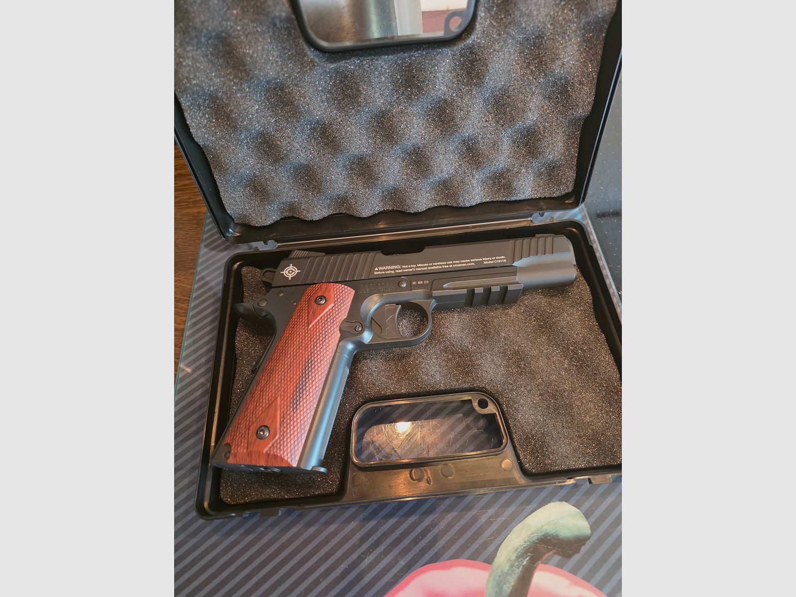 LP Crosman 1911