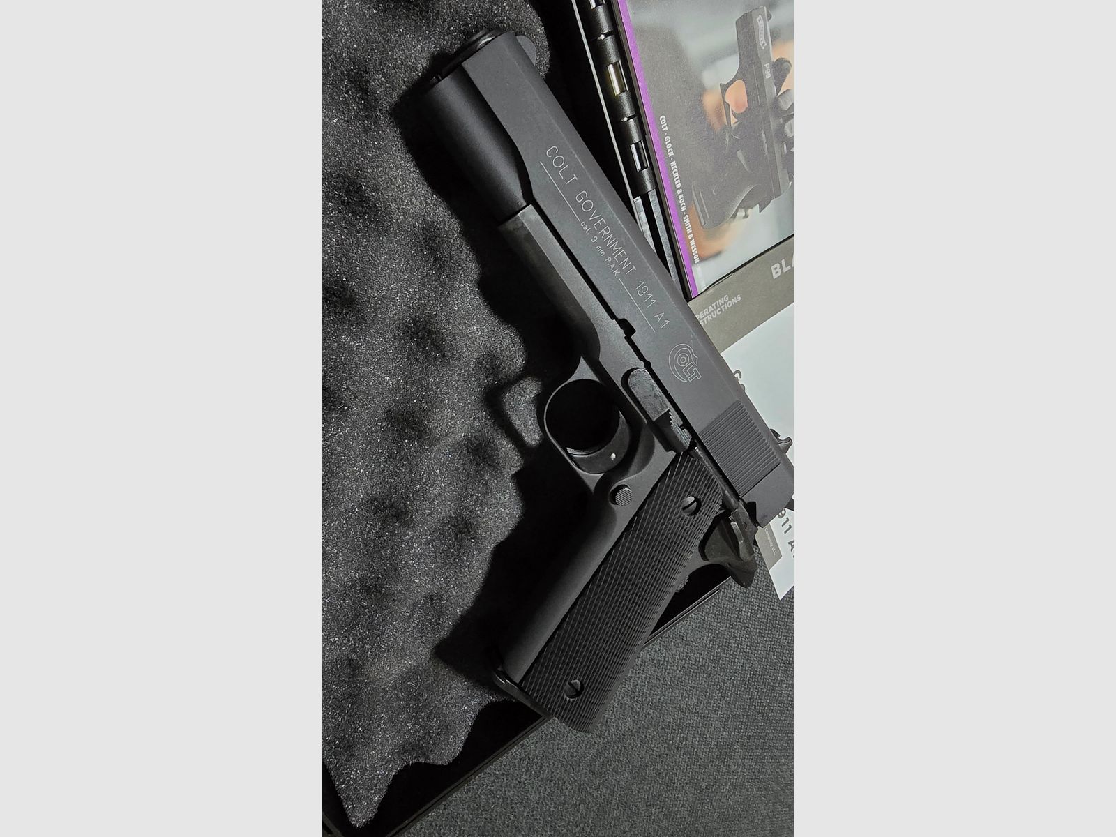 Colt Government 1911 A1 blank firing 9mm PAK