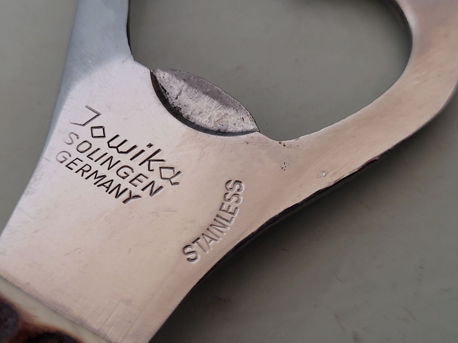 Jowika Solingen - couteau de poche - ouvre-bouteille - tire-bouchon - corne de cerf - années 1970