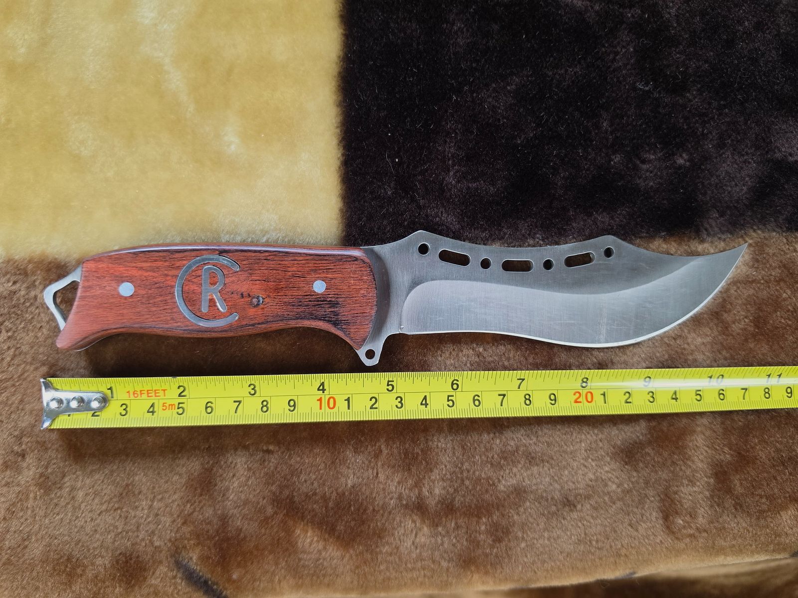Massives Outdoor-, Jagd- & Skinningmesser mit Holzgriff und Schwungvoller Klinge – Edler & Robuster Begleiter für Bushcraft & Jagd, Bild 4 von 4
