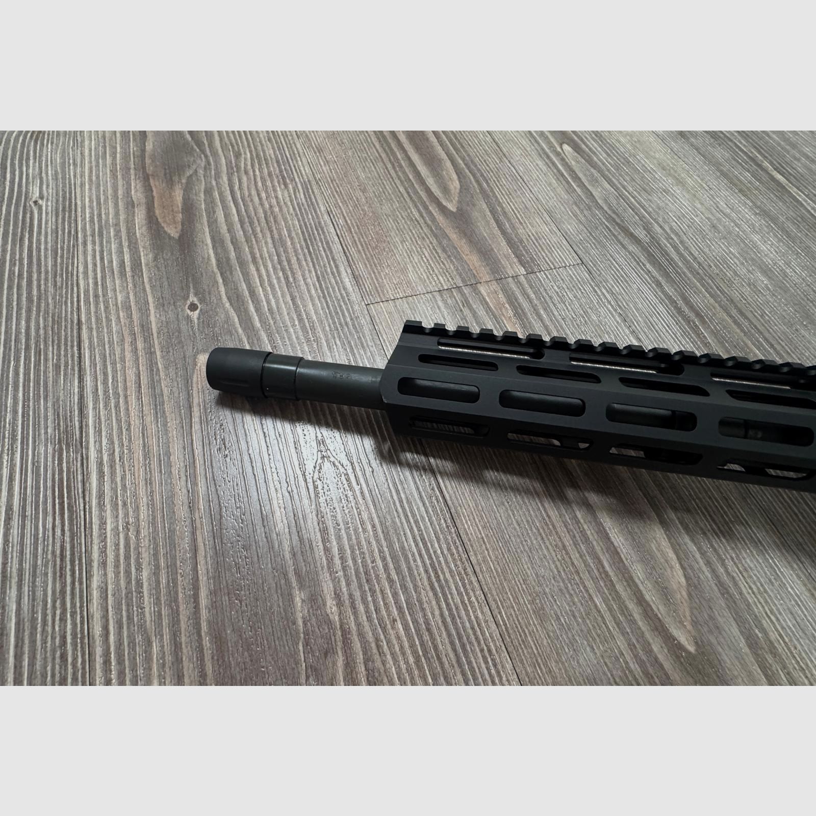 BTS AR15 calibro 300 BLK Blackout con grilletto Match e ottica Vector