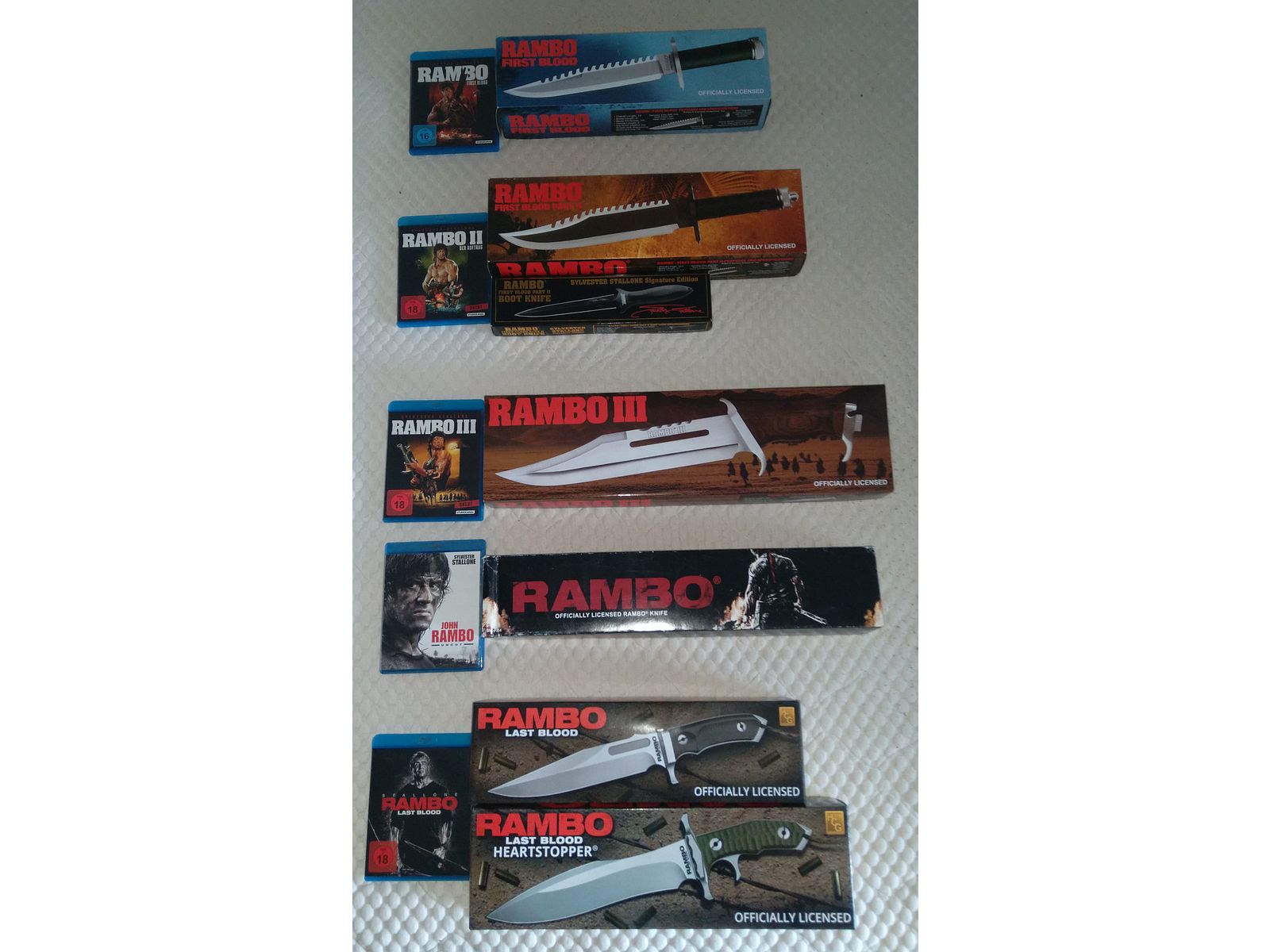 Komplette Rambo-Messer-Sammlung