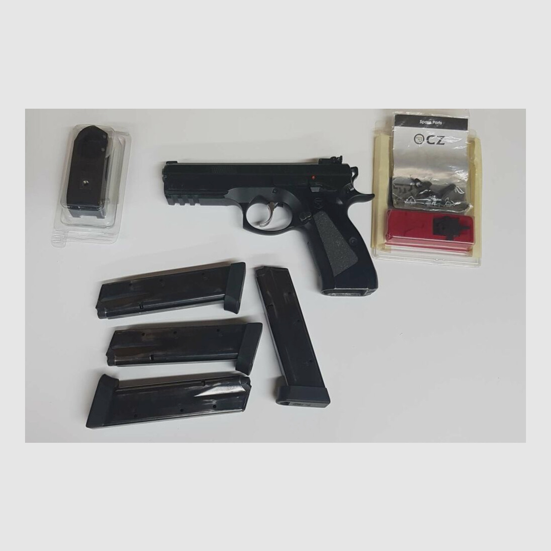 Brünner Waffenwerke CZ75 9mmLuger