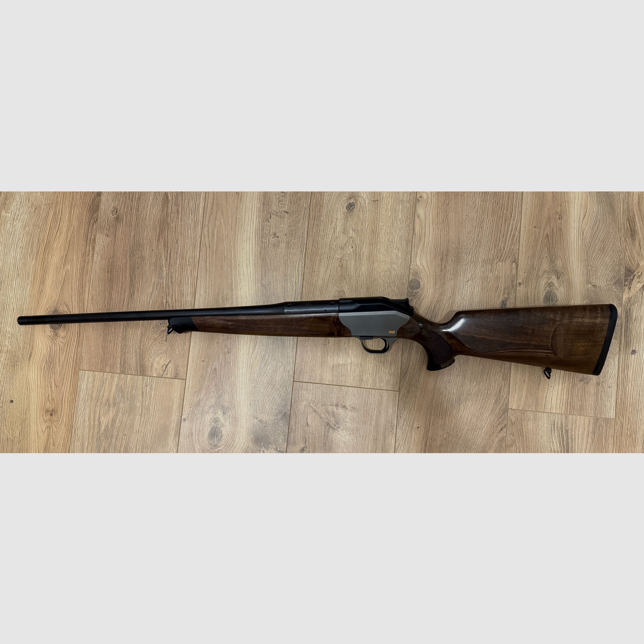 Blaser R8 Standard mit Holzschaft 8x57 IS Mündungsgewinde M15x1
