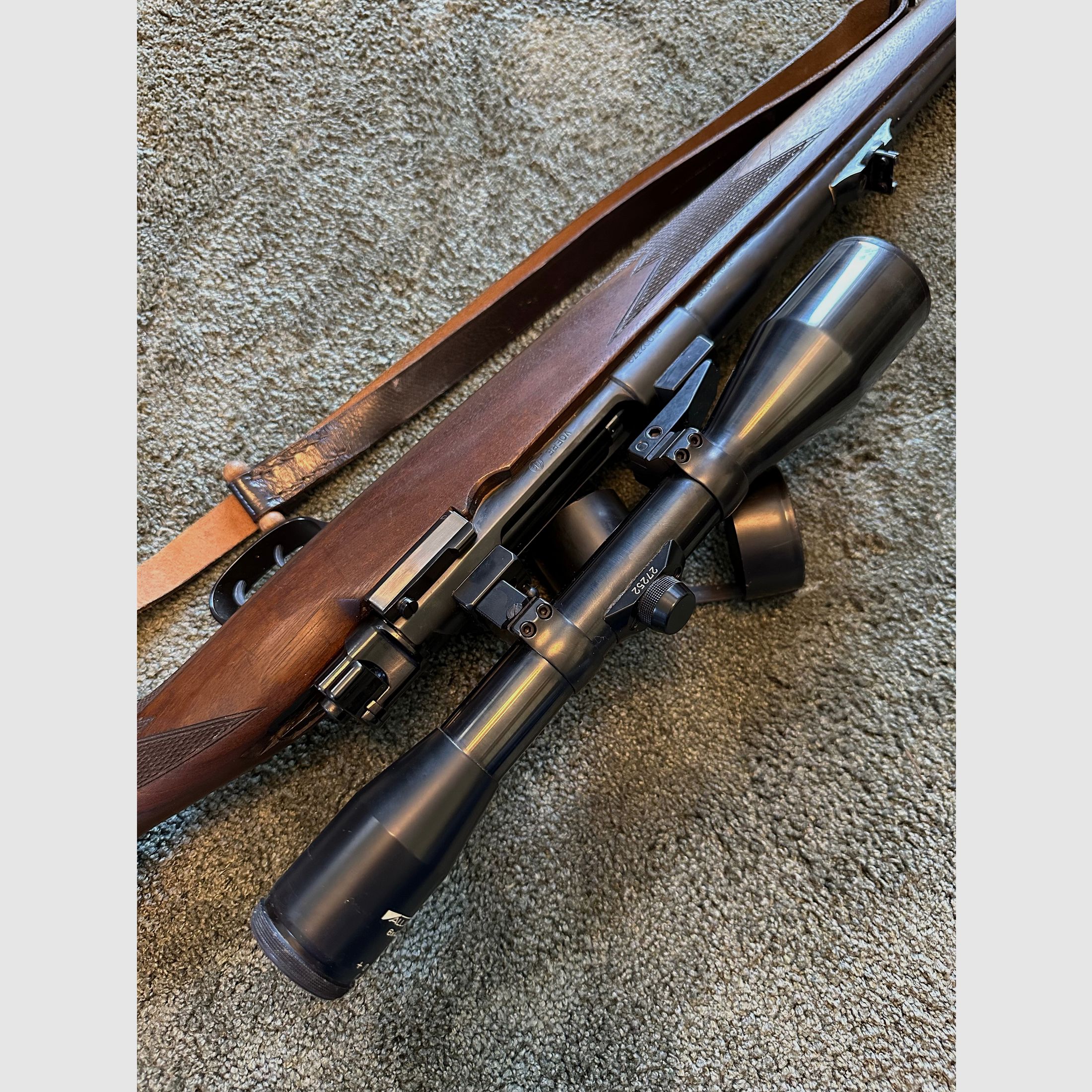 Voere Repetierbüchse Kaliber .30-06 – Holzschaft – inkl. Alljagd ZF 6x42