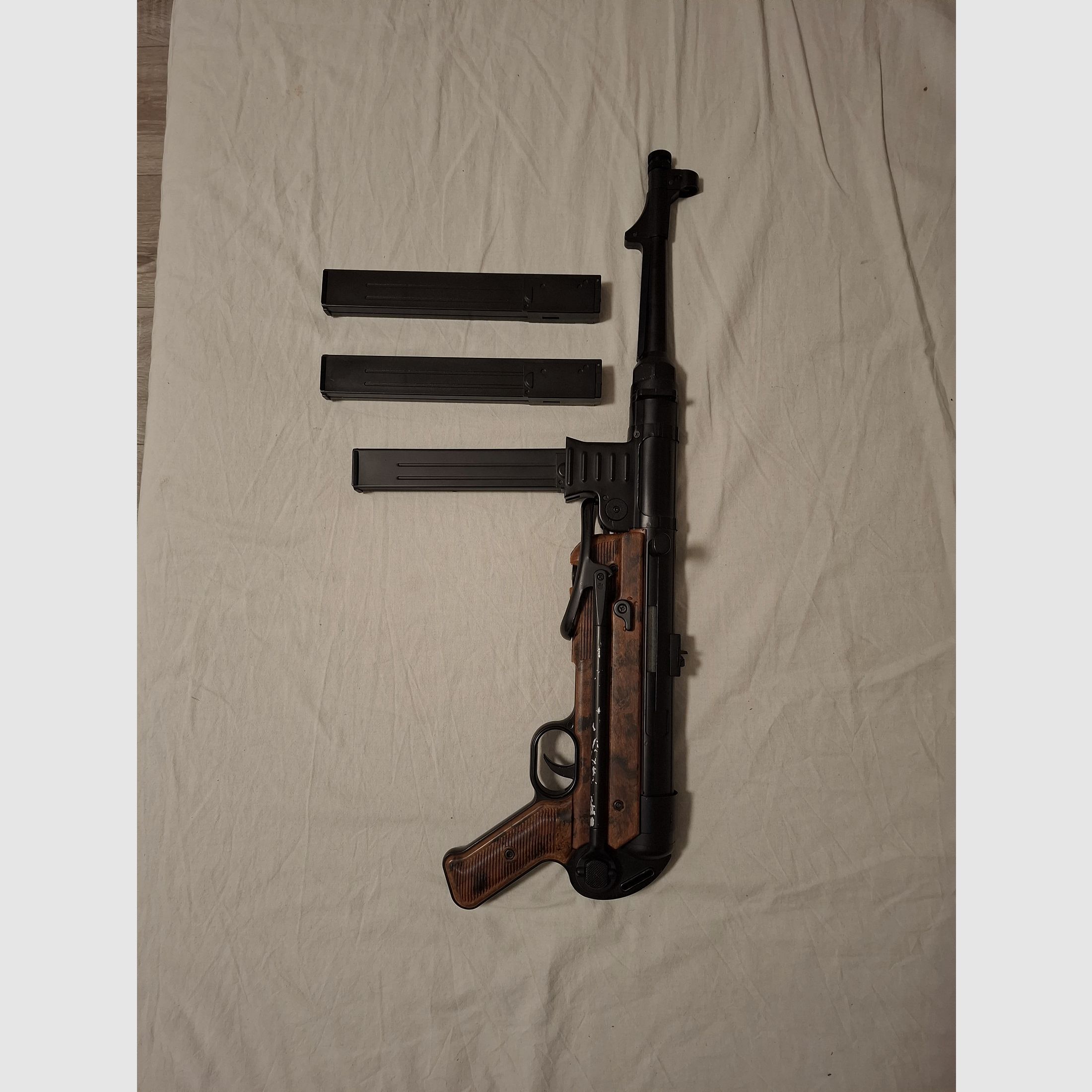 AGM MP40 Vollmetall Airsoft aeg 