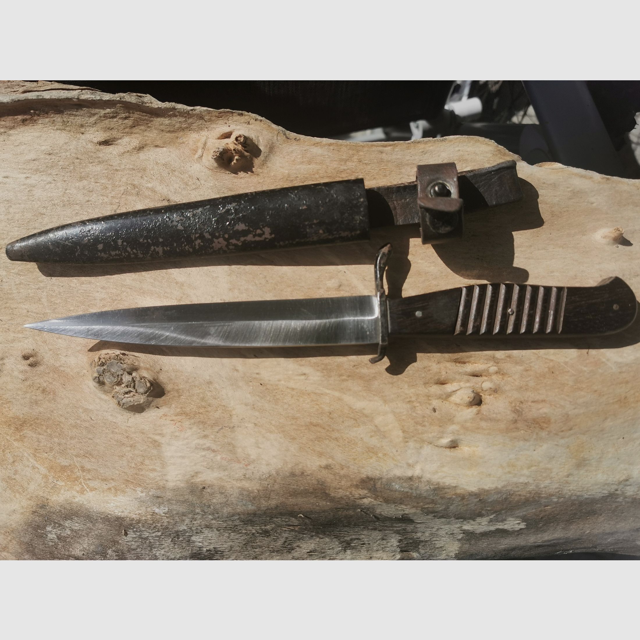 Antiguo cuchillo de trinchera alemán, no tengo idea