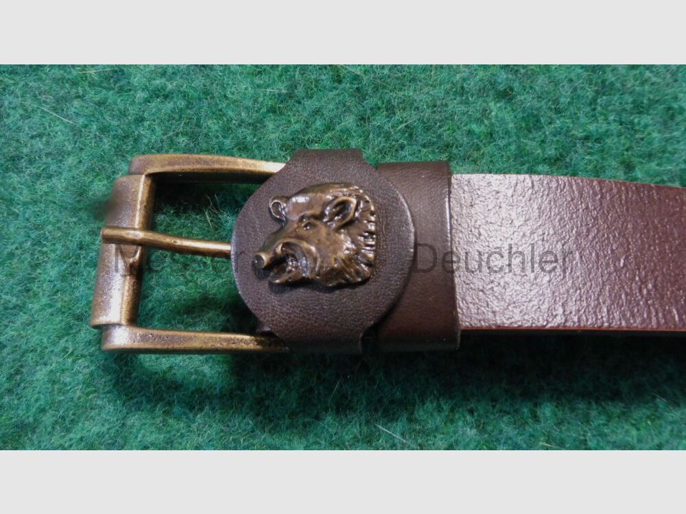 Cintura in pelle AKAH con cinghiale selvatico