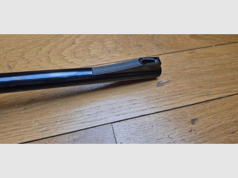 Sehr schöne Steyr Mannlicher Modell M Repetierbüchse – Ein klassisches Hochwildjagd-Gewehr – Steyr Waffen Österreich von 1990 – Kal. 7×64 – Holz von hoher Qualität in TBE+ – Brünierung zu 99,8% – Perfekte Mechanik – Ultra feiner Abzug – Traumhaftes, gewickeltes Rohr – Gute Konus M-30 1-4×24 Zielfernrohr – Eine gewinnende Kombination in ausgezeichnetem Zustand – TBE+/TBE++, Bild 36 von 46