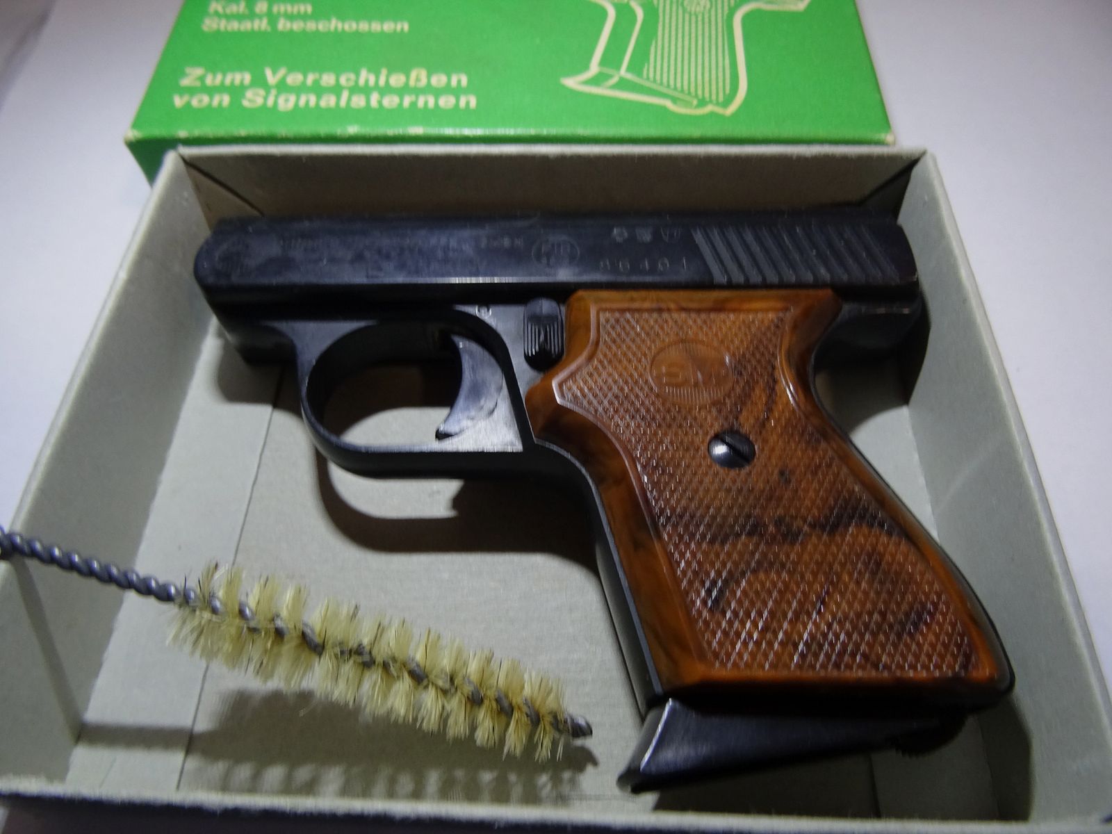 Gas-Start-Signal-Pistol
