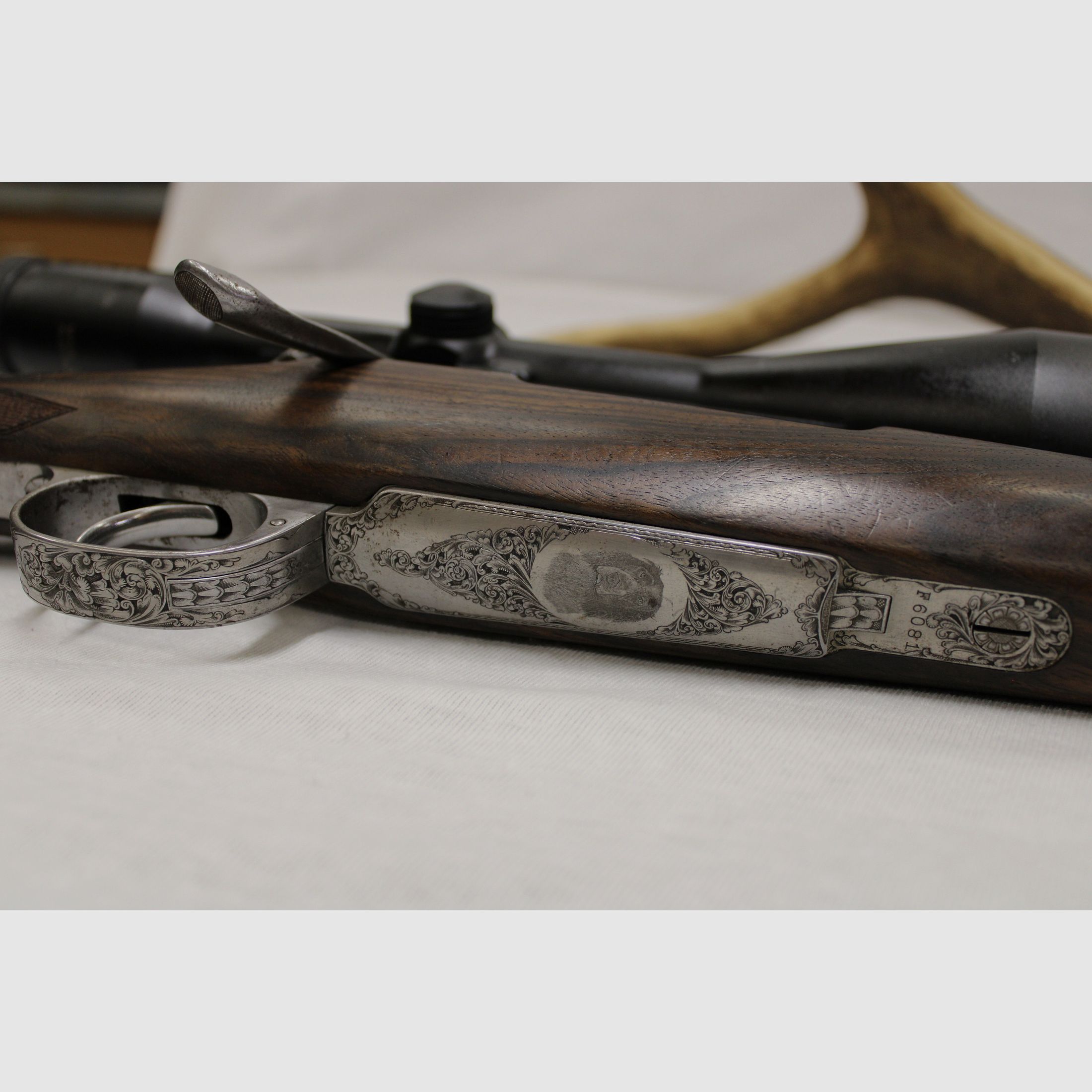 Bolt-action rifle Mauser DWM Luxus rifle 9,3 x 62 Keiler rifle with engraving rarity Kahles 8 x 56 red dot sight