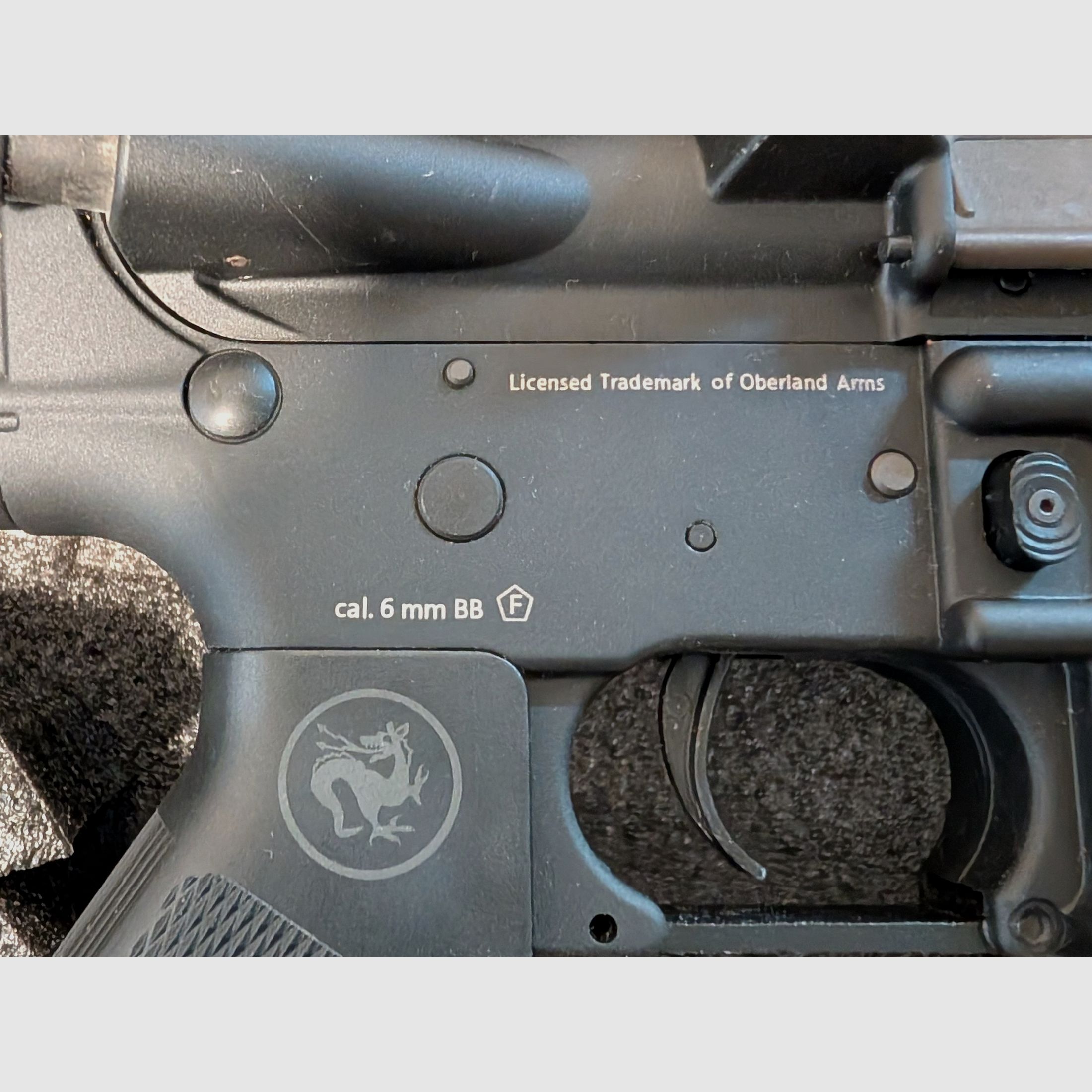 Oberland Arms OA-15 S-AEG Softair – 1 Joule – avec accessoires