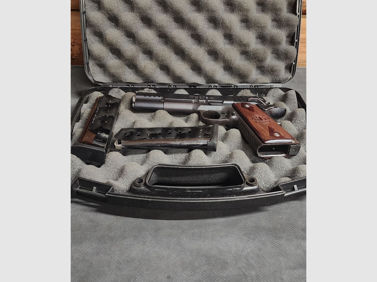 STI TROJAN CAL. 45 acp (gebraucht), Bild 2 von 9