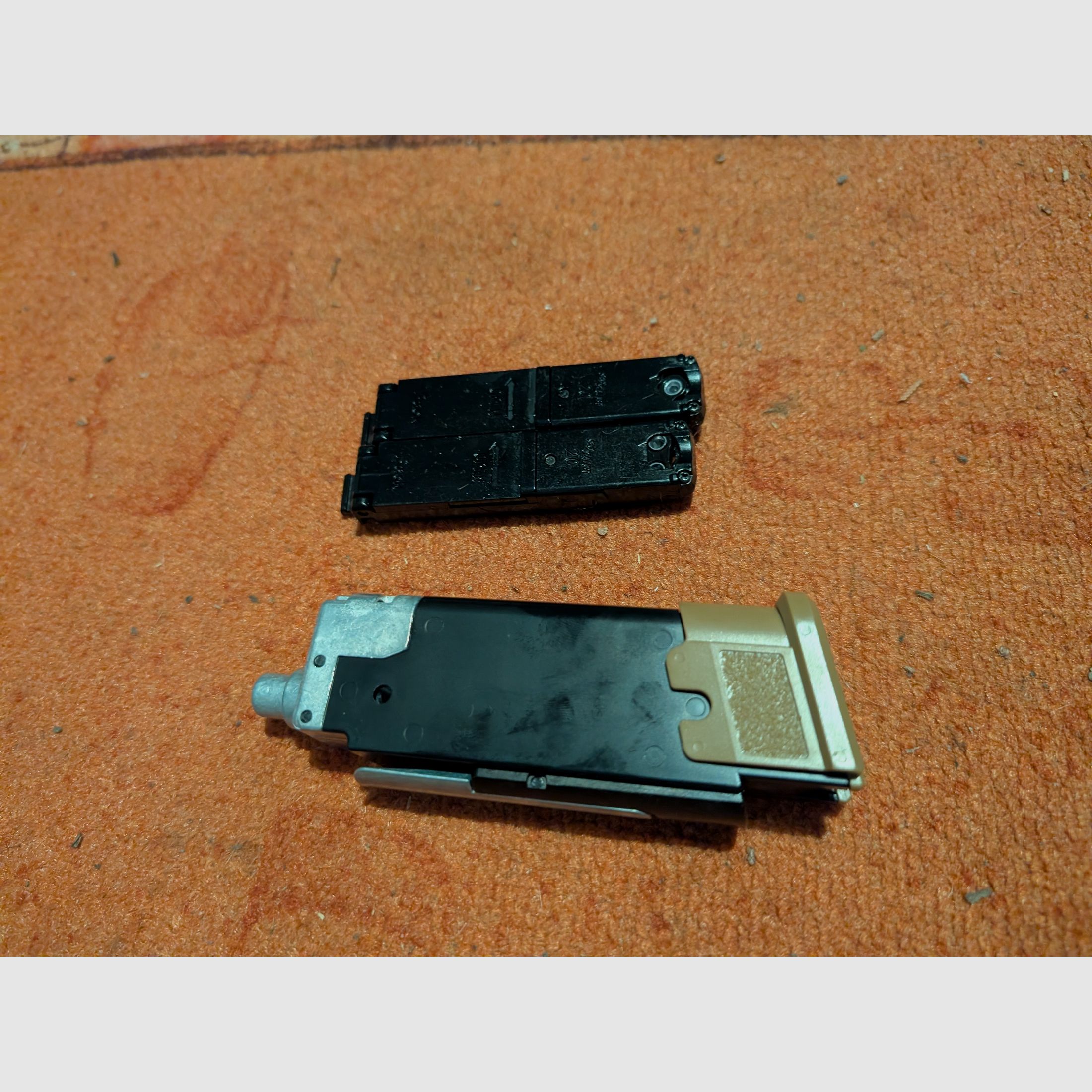 P320 M17 CO2 Magazin mit 2 x 20 Schuss, Bild 2 von 3