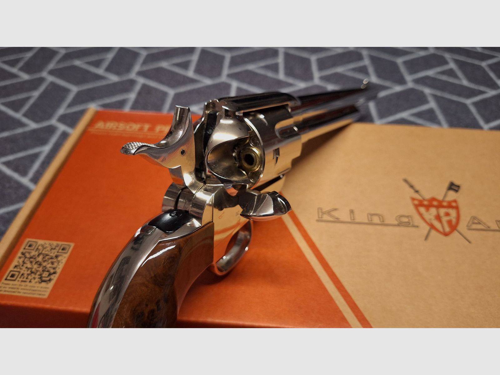 King Arms SAA .45 Peacemaker 7,5 Zoll Revolver CO2 6mm BB silber-chrome Finish