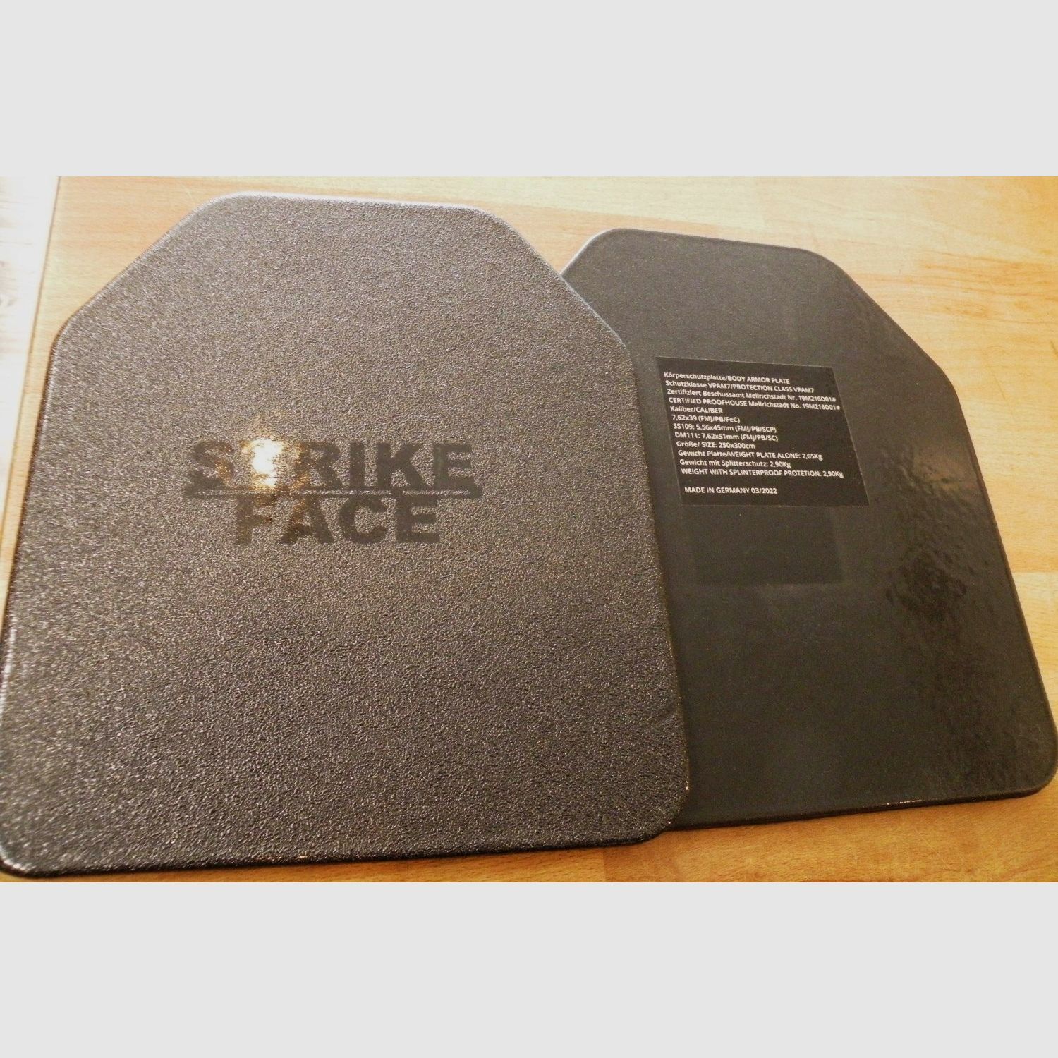 Nośnik płyt z 2 niezależnymi stalowymi płytami, klasa ochrony VPAM 7 (.308 Win.), tylko 8 KG