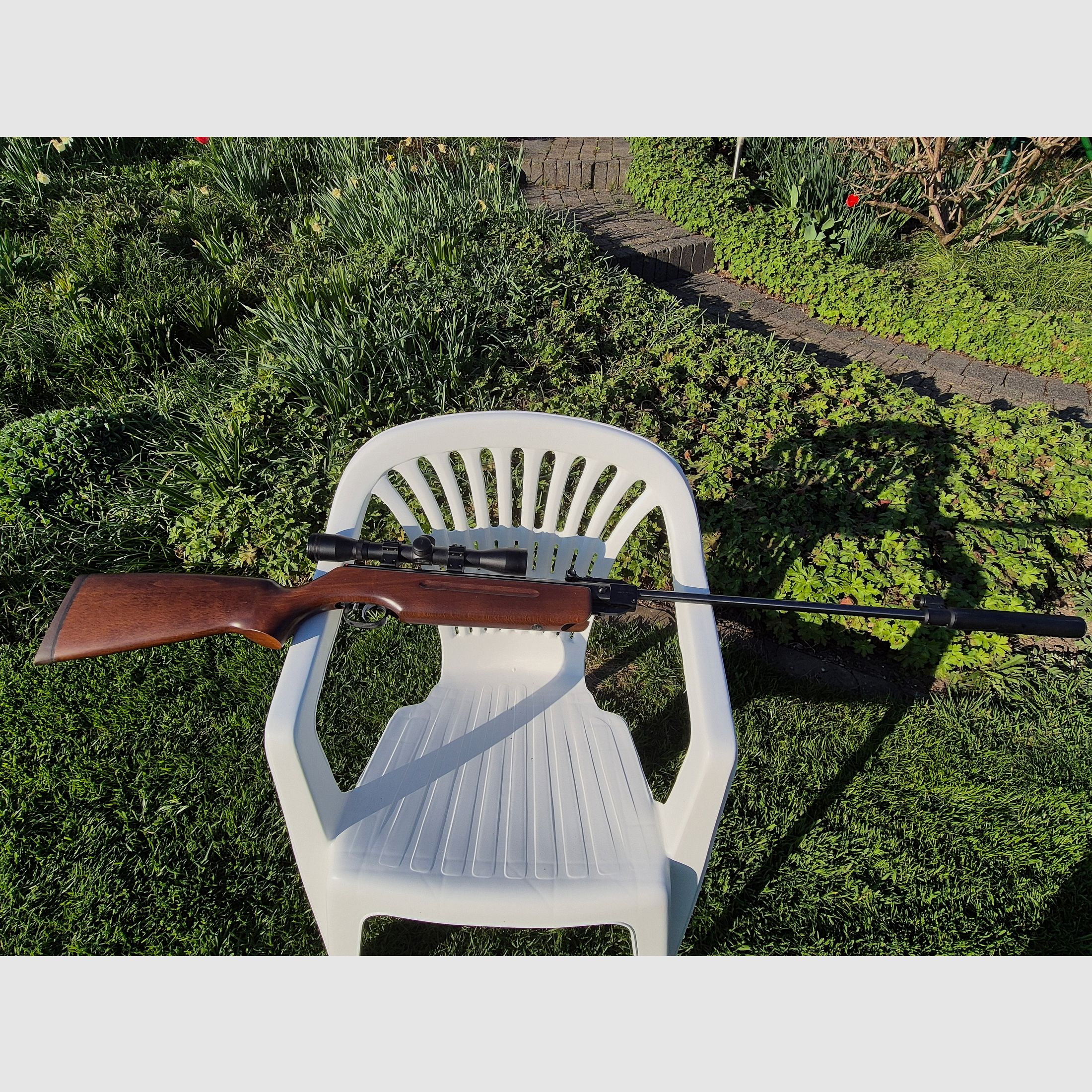 Weihrauch HW 35 Luftgewehr, Kaliber 4,5mm, mit Zielfernrohr und Schalldämpfer