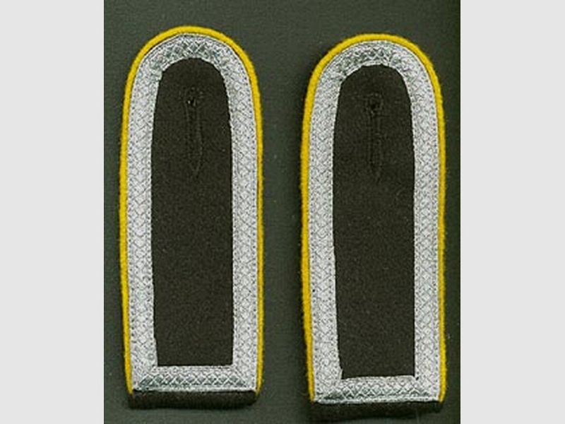 Paar Schulterklappen Feldwebel Panzer-Aufklärer Wehrmacht Repro !!!