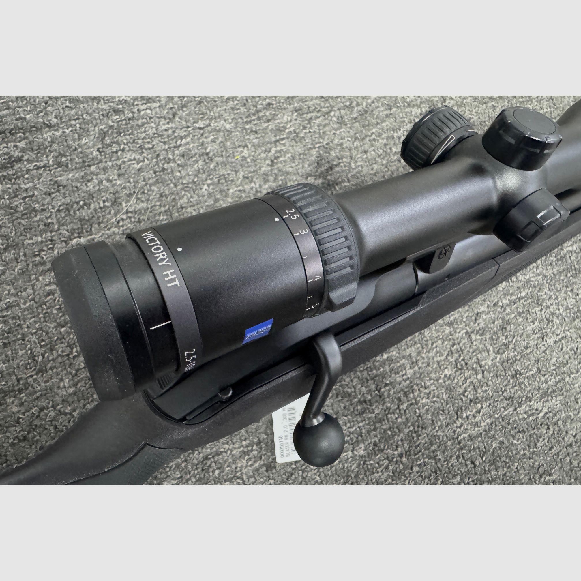 Blaser R8 Professional 2.0 - .308 Win. + M15x1 + LL 52cm + Zeiss Victory HT 2,5-10x50 - Arma nuova, immagine 3 di 4