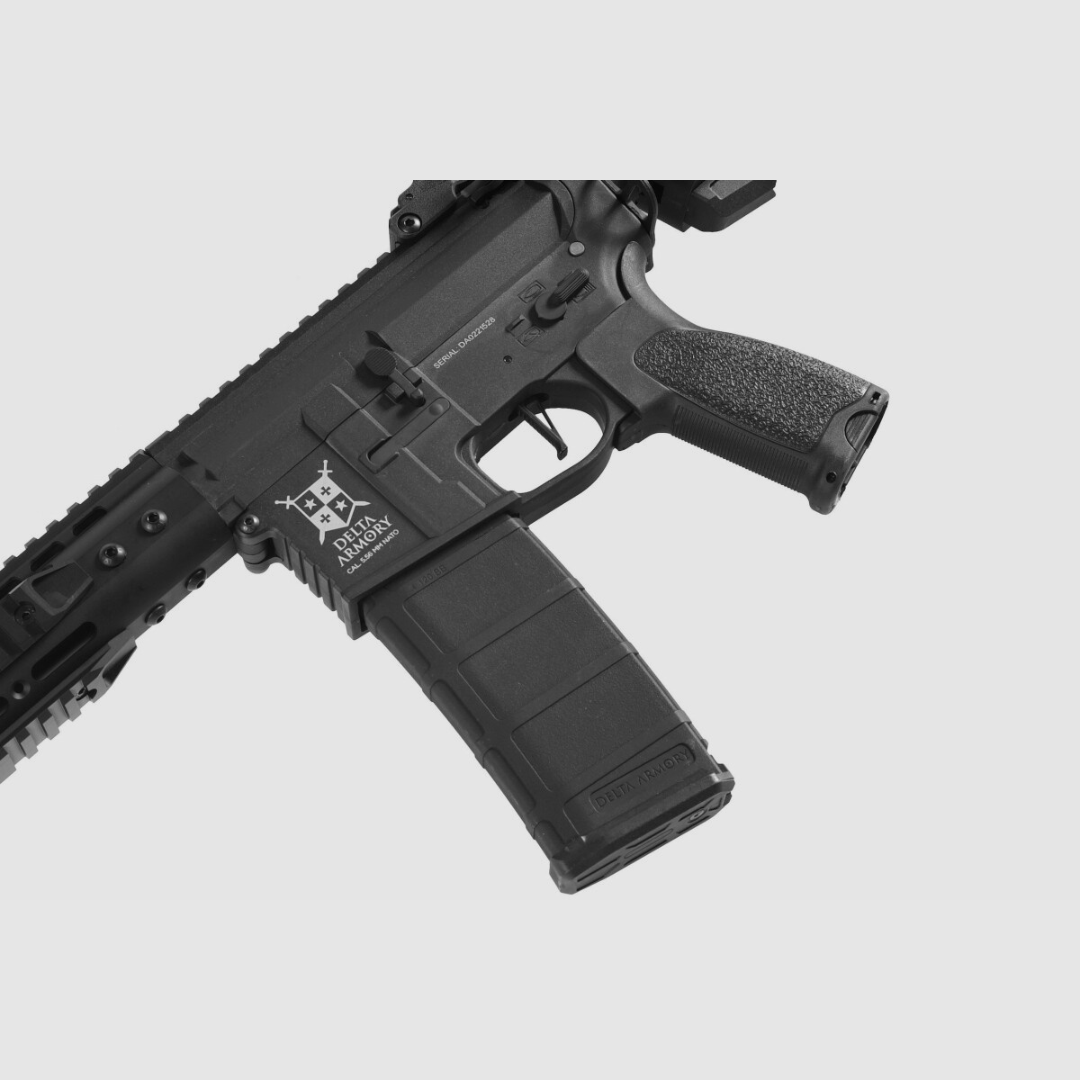 AR15 KeyMod 8 Zoll Rail BRAVO Delta Armory Schwarz S-AEG Airsoft Gewehr Frei ab 18 Jahren