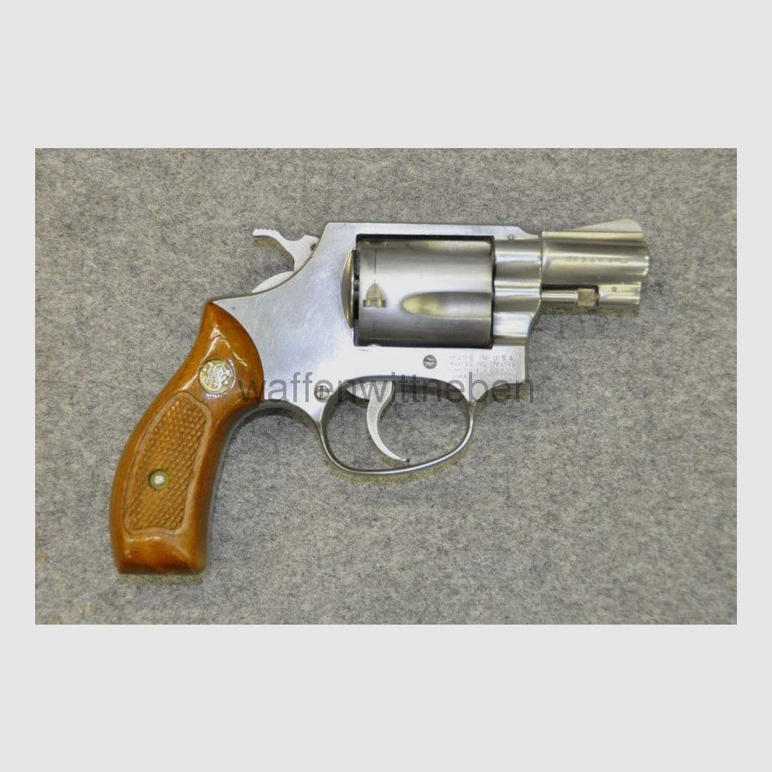Smith & Wesson 60