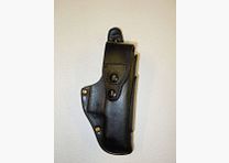 Leerholster AKAH Berlijn/Brandenburg met brugriem - Zwart holster voor pistool SIG SAUER P6 & P225