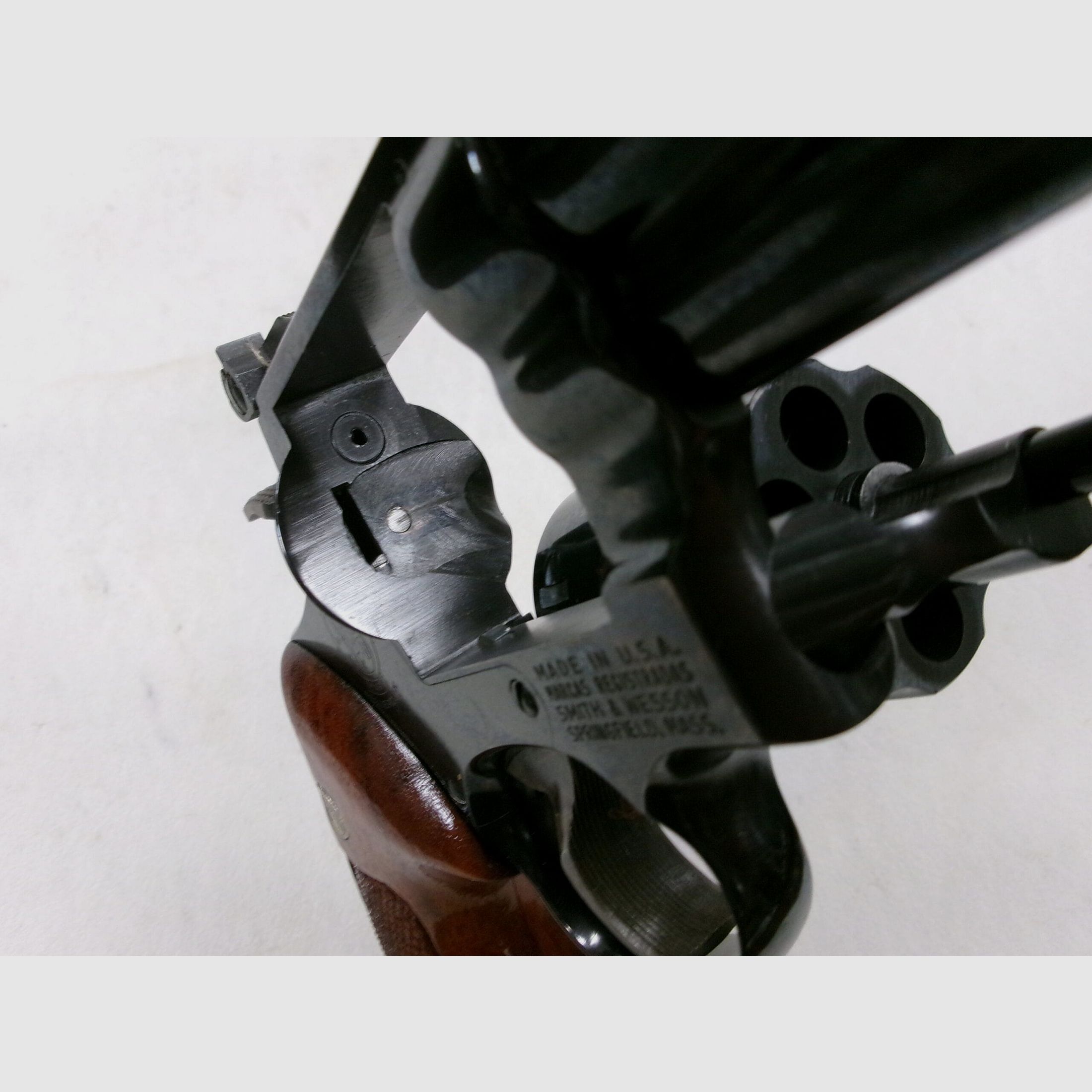 SMITH & WESSON 19 CAL. 357 MAG. used, image 4 of 5